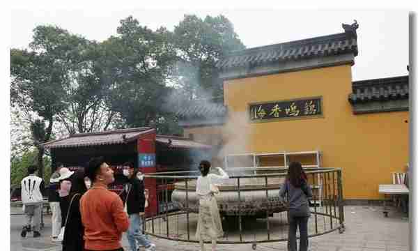 玄武湖旁的南京最古老梵刹——古鸡鸣寺