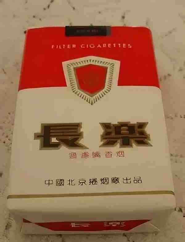 几十种绝版老香烟，抽过2种以上的人，差不多都是“爷爷”辈儿了