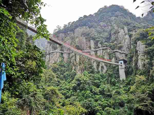 永泰天门山（七绝）