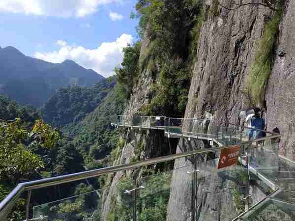 永泰天门山（七绝）