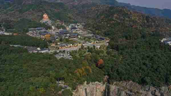 奉化雪窦山，缘何位列“中国佛教五大名山”之一？秘密在这儿