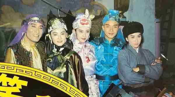 1993年，香港电影盛极而衰，武侠片全面溃败，成也星爷败也星爷