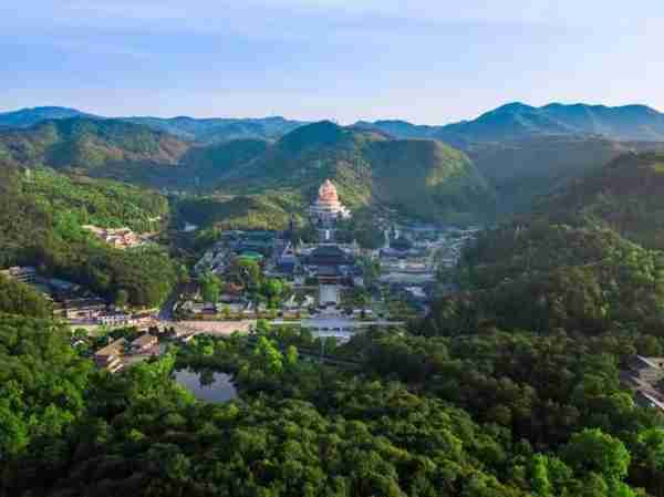 奉化雪窦山，缘何位列“中国佛教五大名山”之一？秘密在这儿