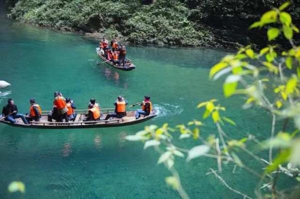 躲避峡山洪13人丧生，天灾背后是怎样的人祸