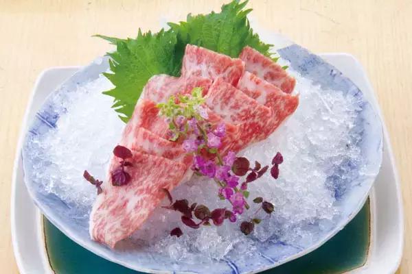 日本和牛：一辈子总要吃一次的顶级牛肉